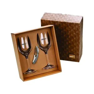 Kit vinho com taças personalizadas